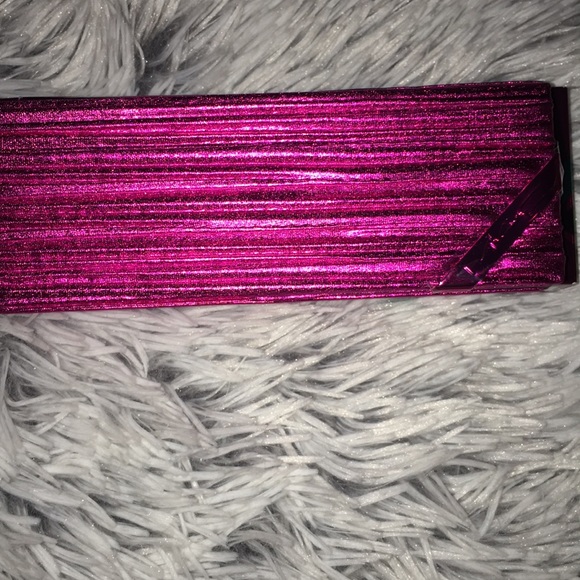 MAC Shiny Pretty Things Face Compact - medium - Picture 5 of 5